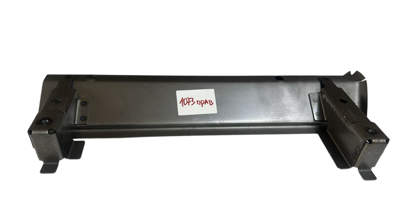 Поперечина кронштейна сидения ВАЗ НИВА (ПРАВАЯ)