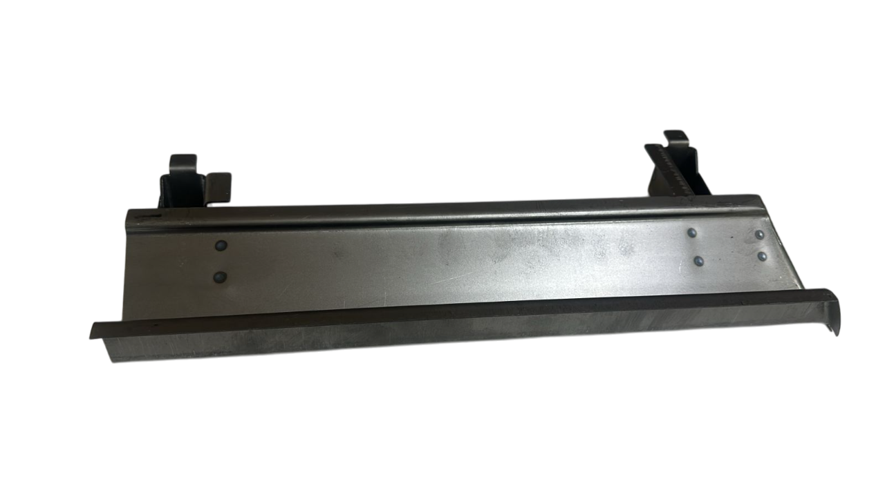 Поперечина кронштейна сидения ВАЗ НИВА (ПРАВАЯ)