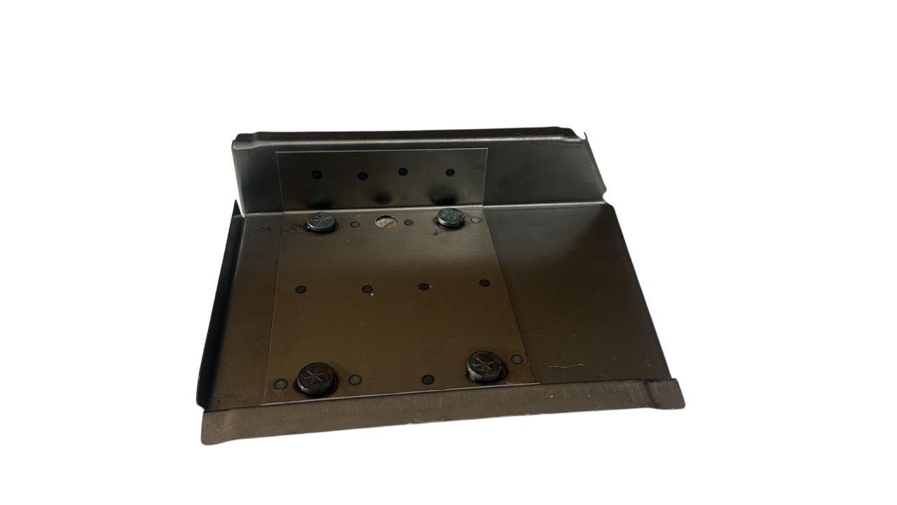 Площадка крепления реактивной тяги ВАЗ"НИВА" (ПРАВАЯ)