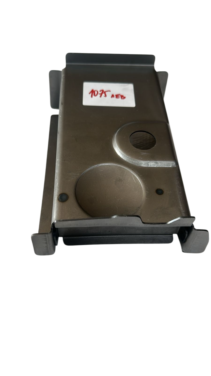 Поддомкратник передний ВАЗ"НИВА ШЕВРАЛЕ" (левый)