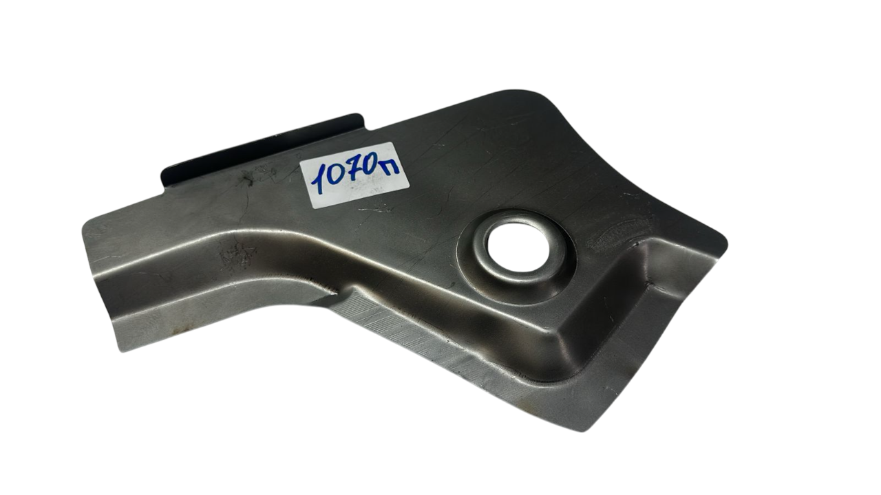 Поддомкратник передний ВАЗ КАЛИНА (ПРАВЫЙ)