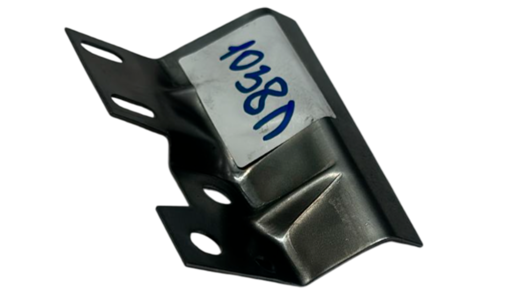 Кронштейн крепления перед. крыла 08-09(лев)  Автом-2, артикул: 1038 лев