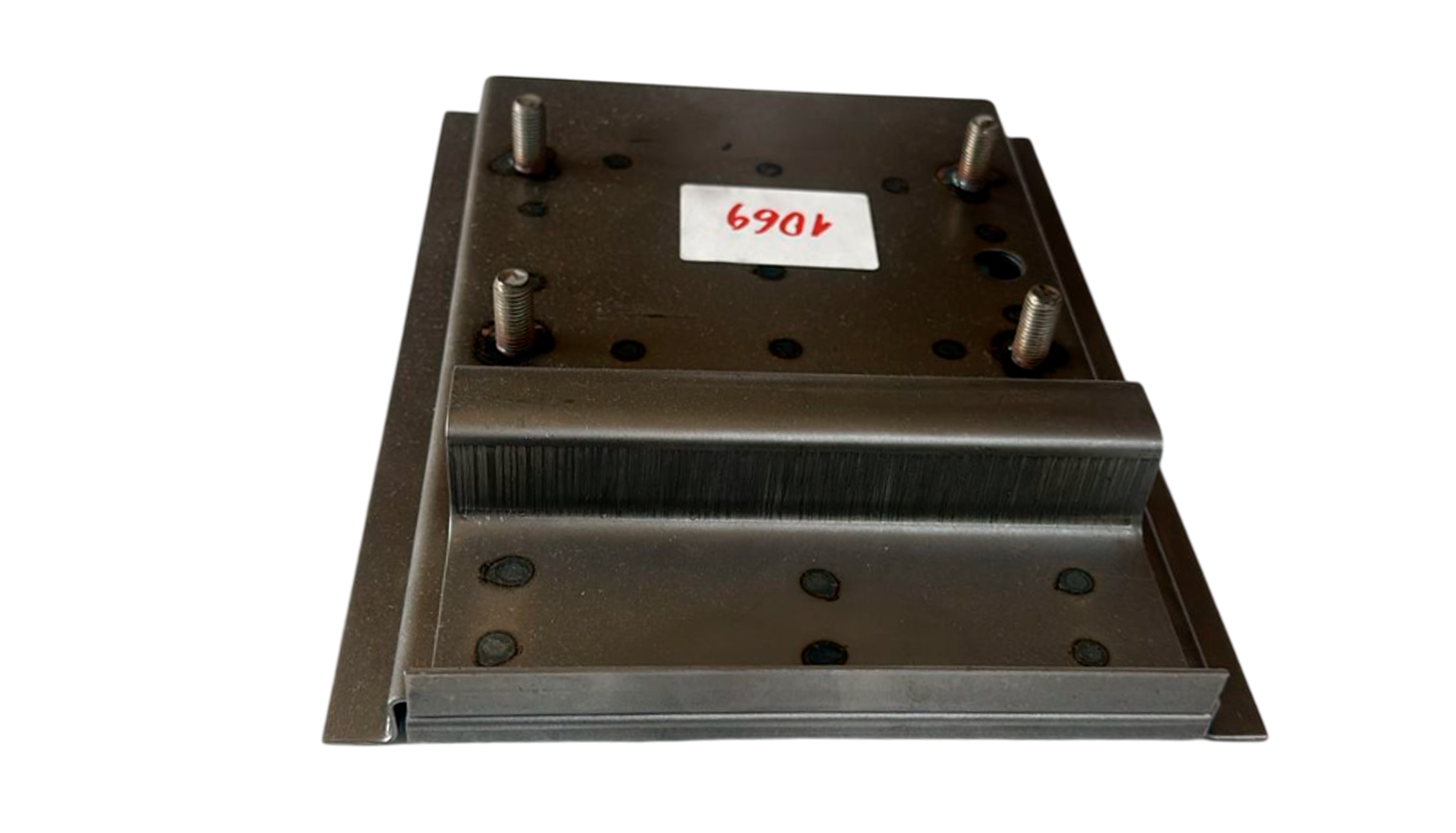 Площадка крепления реактивной тяги на ВАЗ "Нива Шевроле", Автом-2